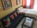 Fully Furnished Two Bedroom Condo at the Grass ホテルの詳細