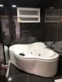 Great luxurious 1 BR w jacuzzi in great building ホテルの詳細