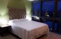 LUXURY 3BR 2Bath WiFi Pool Eastwood City 9 GUESTS ホテルの詳細