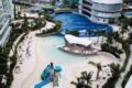 Pool & Beach View 2BR Deluxe Condo At Azure Resort ホテルの詳細