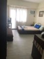 Quiet and relaxing condo unit at Amaia Steps Sucat ホテルの詳細