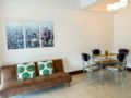 Stunning 1BR at BGC Burgos Circle/St. Lukes WiFi ホテルの詳細