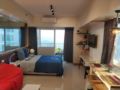 Taal Volcano View corner unit with Balcony ホテルの詳細