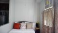 Warm & Cozy Flat in Mckinley w/ Free Parking space ホテルの詳細