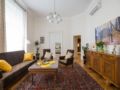 Belle Epoque II, luxury suite 50m to Main Square ホテルの詳細