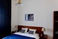 Cozy studio with balcony in heart of the city ホテルの詳細
