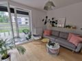 Lovely apartment with private garden and parking ホテルの詳細