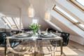 Spectacular Old Town view penthouse with terrace ホテルの詳細