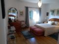 Suite for 3 SesimbraHouse near beach area ホテルの詳細