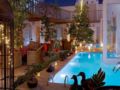 Abalone House & Pool Villas ホテルの詳細