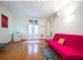 Almodovar Room 35sqm Big Family Room near Ramblas ホテルの詳細