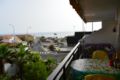Balcony overlooking the ocean 5 persons Wi-Fi ホテルの詳細