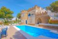 Villa in Moraira (with stunning sea view) ホテルの詳細