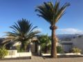 Volcano view house with pool on the ocean coast ホテルの詳細