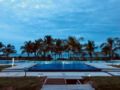 1-2-3 Oceanfront Condo ホテルの詳細