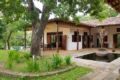 3 Bedroom Luxury Villa with Pool at Koggala Lake ホテルの詳細