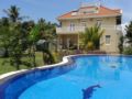 Blossem Villa, Swiming pool, Waterfront, Negombo ホテルの詳細
