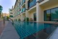 Airport Beach Hotel Phuket ホテルの詳細