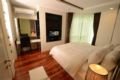 Amazing suite room 10 min walk to BTS Phrom Pong ホテルの詳細