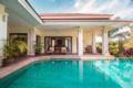 Baan Lotus - luxury villa, pool & Sauna - Sleeps 8 ホテルの詳細