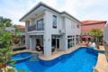 Baan Morakot | Beautiful 5 Bedroom Pool Villa ホテルの詳細
