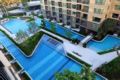 Beachfront Pool View condo, perfect for vacation. ホテルの詳細