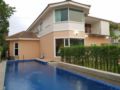 Central pattaya 8 bedroom pool villa #226 ホテルの詳細