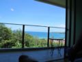 Full ocean view 1 bedroom condominium on hill. ホテルの詳細