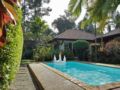 H1, Cosy Cottages with 1 pool to share ホテルの詳細