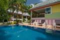 Lime Wood Resort 11BR Sleeps 22 w/Pool in Patong ホテルの詳細