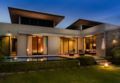 Luxury Modern 3 BDR Private Pool Villa Naiharn ホテルの詳細