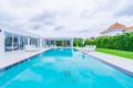 Luxury Modern 4 Bedroom Pool Villa PH111 ホテルの詳細