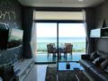 Luxury Seaview Condominium Casalunar ホテルの詳細