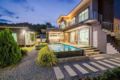 Modern spacious 5BR pool villa l 16 pax - VVH27 ホテルの詳細