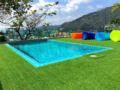 Sea Quest Hotel 10BR w/Rooftop Pool in Patong ホテルの詳細