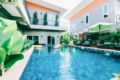 Spacious 3 houses combined pool villa & breakfast ホテルの詳細