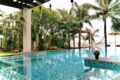 Stunning Beach front VILLA with Pool and Jacuzzi ホテルの詳細