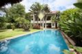 Suan Suay | 5 BR Pool Villa near Walking Street ホテルの詳細