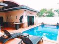 SUNNY 3 Bedroom VILLA near NAI HARN beach ホテルの詳細