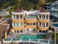 Unique Luxury Castle in Patong Beach 4 Bedrooms ホテルの詳細