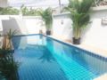 Villa 3 BDR with Private Pool near Walking Street ホテルの詳細