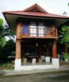 ZT Chiangmai Teak Wood House ホテルの詳細