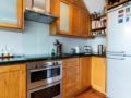 Veeve 2 Bed 2 Bath Thorpebank Road Shepherds Bush ホテルの詳細