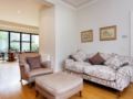 Veeve 5 Bed House On Winchendon Road Fulham ホテルの詳細