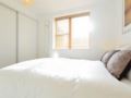 Veeve OpenPlan 2 Bed 2 Bath Apartment Lacy Road Putney ホテルの詳細