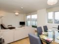 Veeve Smart 2 Bed 2 Bath Flat On Grosvenor Court East Putney ホテルの詳細