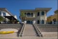 3BR BEACH VILLA | PALM JUMEIRAH ホテルの詳細