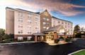 Country Inn & Suites by Radisson, Lake Norman Huntersville, NC ホテルの詳細