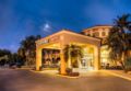 Courtyard Fort Lauderdale North/Cypress Creek ホテルの詳細