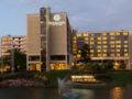 DoubleTree by Hilton Hotel Chicago - Oak Brook ホテルの詳細